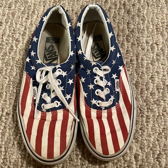 Vans Other - Vans Stars and Stripes lace up shoes men Size 6 women size 7.5